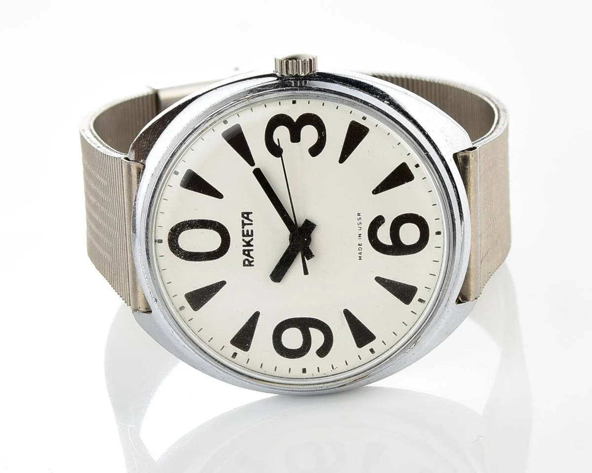 Soviet mechanical Raketa watch "big zero" with Raketa stainless steel bracelet