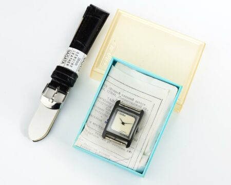 TIME CAPSULE: SLAVA vintage wrist watch for ladies – new old stock(NOS)!