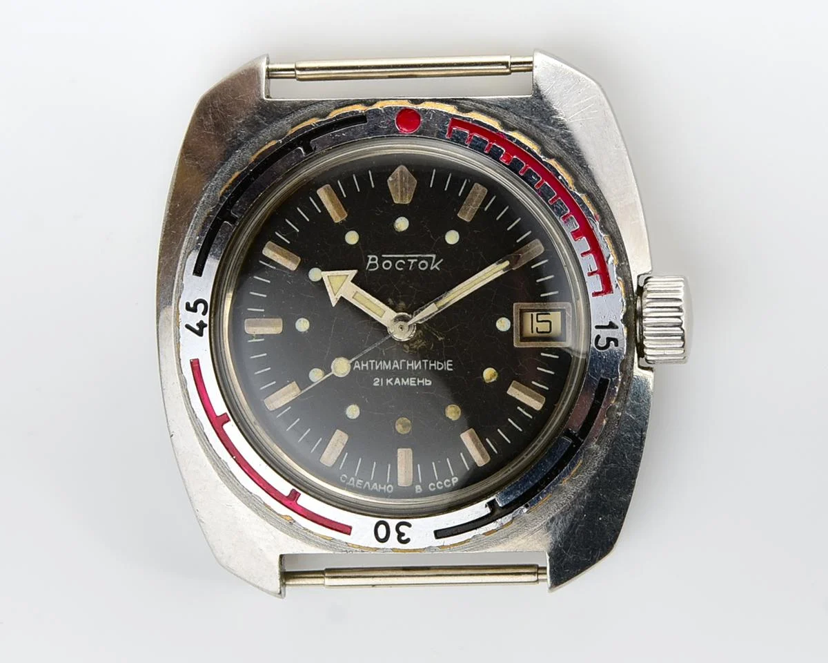 Soviet Vostok Amphibia ministry case - automatic self winding movement