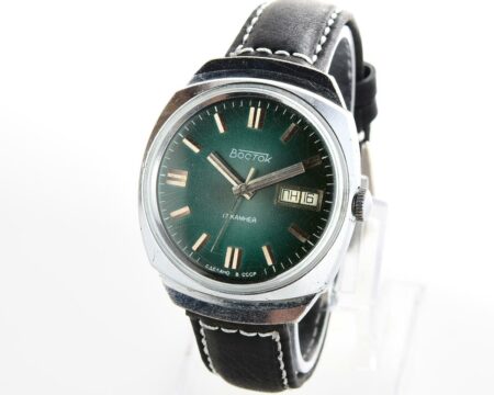 RARE: Vostok 2428 mechanical wrist watch with double calendar!