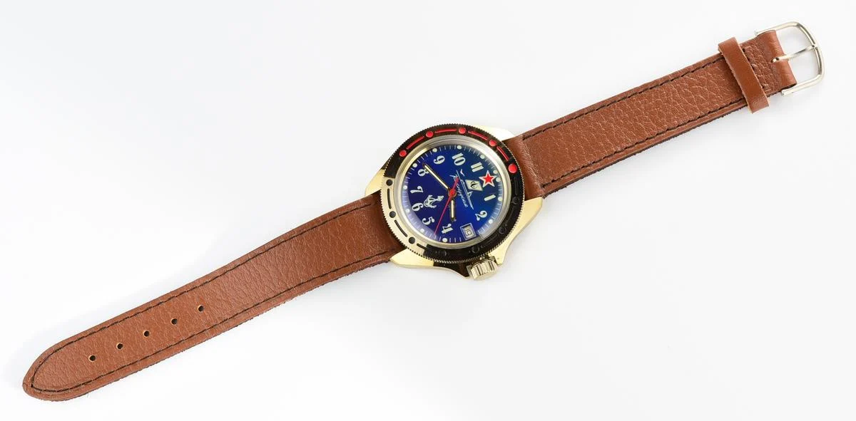 TIME CAPSULE: Vostok / Ostwork Komandirskie Submarine mechanical watch – New Old Stock (NOS)!