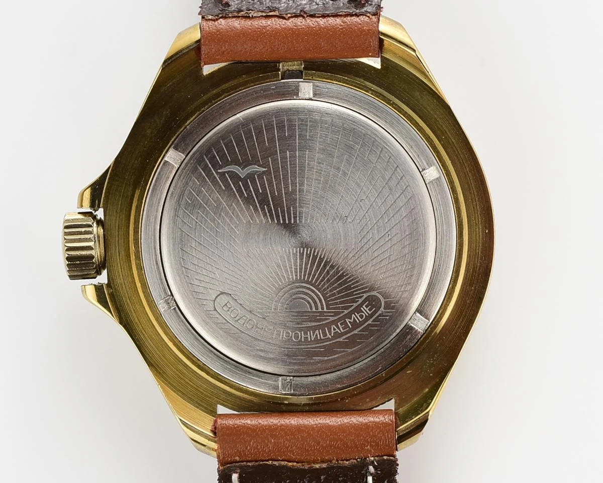 TIME CAPSULE: Vostok / Ostwork Komandirskie Submarine mechanical watch – New Old Stock (NOS)!