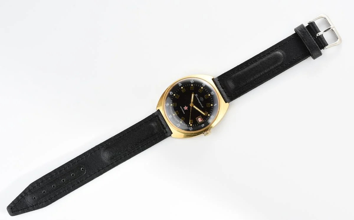 Soviet gold-plated Vostok Komandirskie mechanical watch - Zakaz MO CCCP!