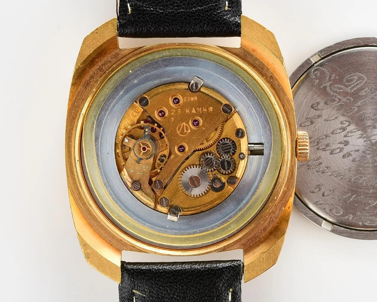 Massive Soviet gold-plated vintage Luch wrist watch