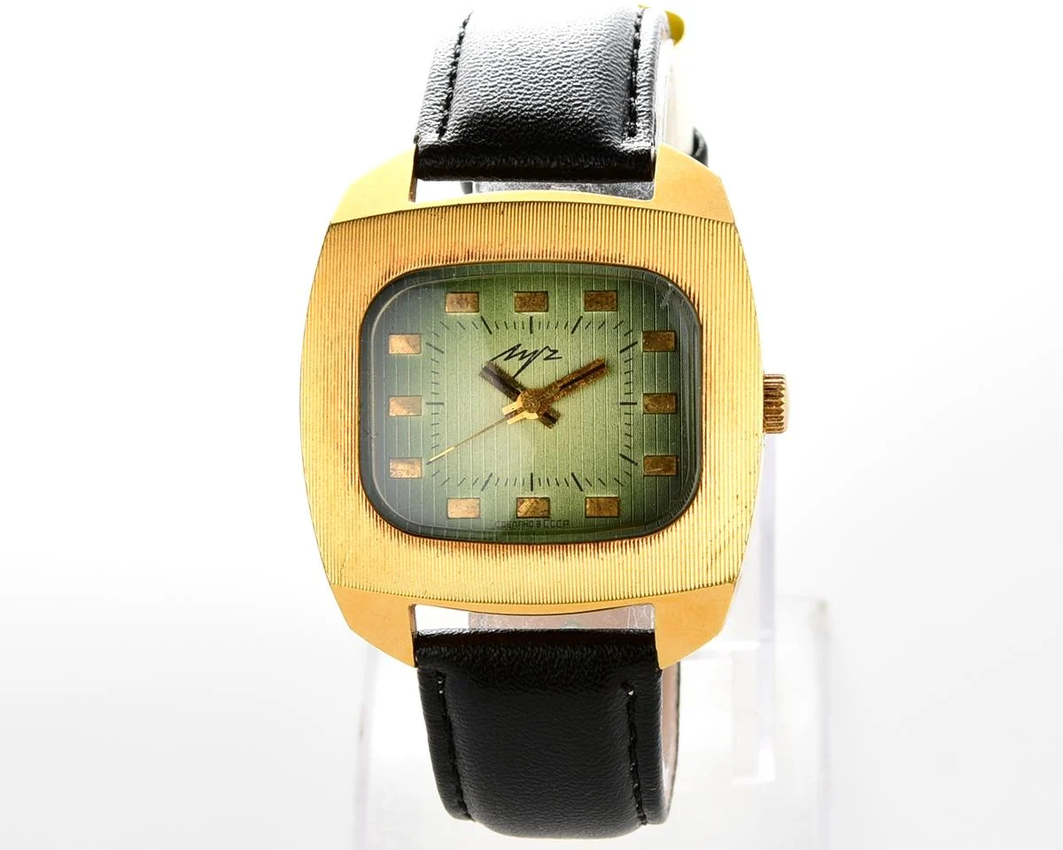 Massive Soviet gold-plated vintage Luch wrist watch