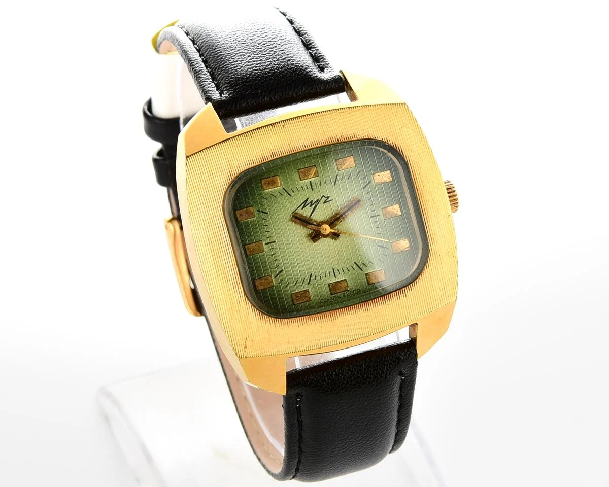 Massive Soviet gold-plated vintage Luch wrist watch
