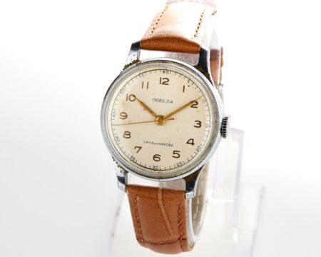 Vintage POBEDA watch with central seconds hand - 4th quarter of 1954!