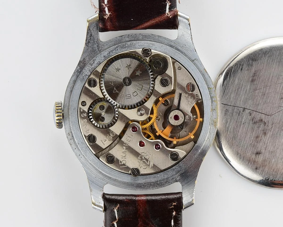 Excellent condition vintage Soviet Pobeda mechanical watch, 1st quarter of 1956