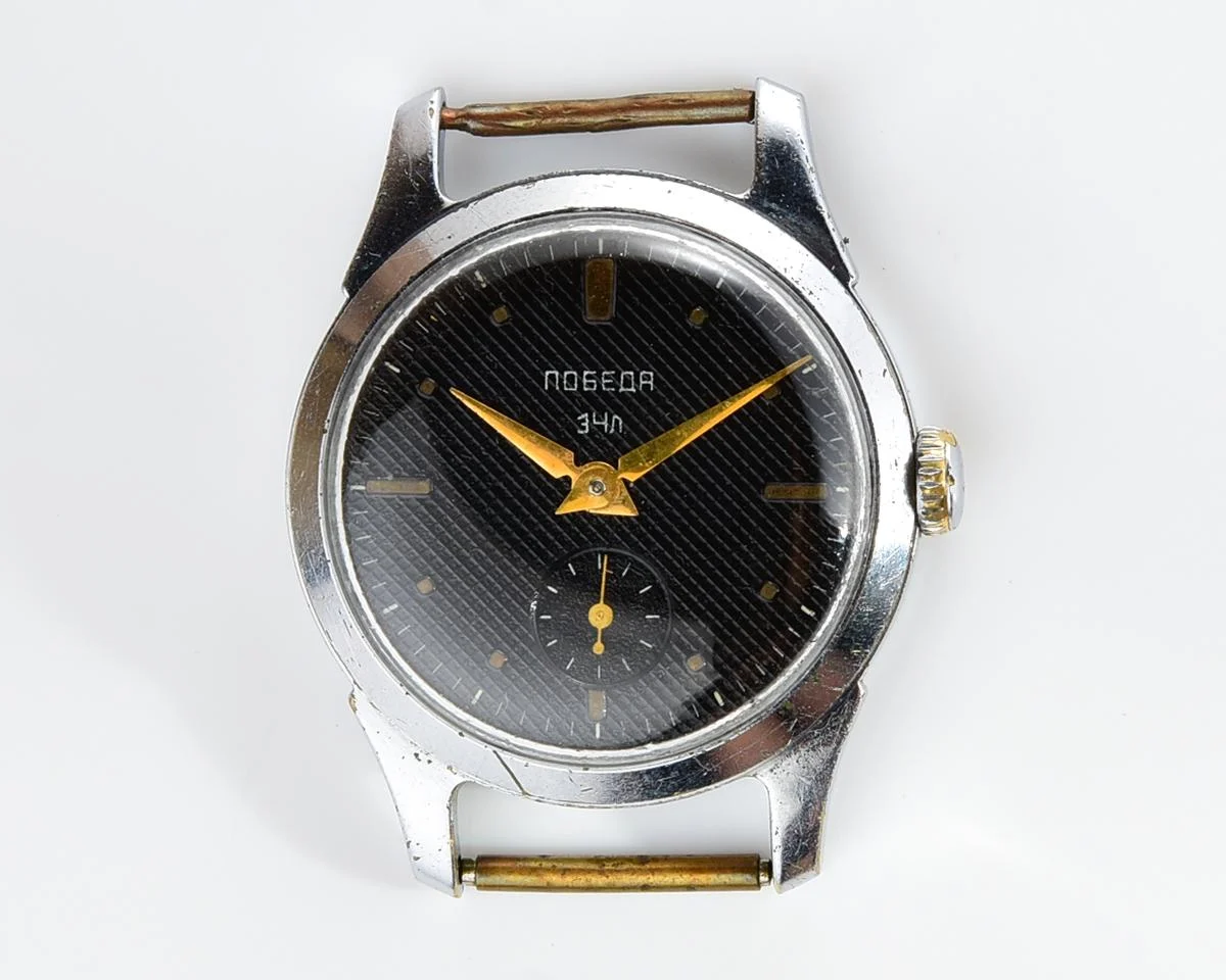 Vintage Soviet mechanical Pobeda wrist watch