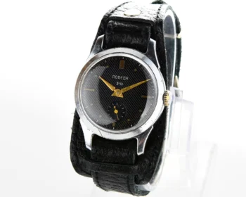 Vintage Soviet mechanical Pobeda wrist watch