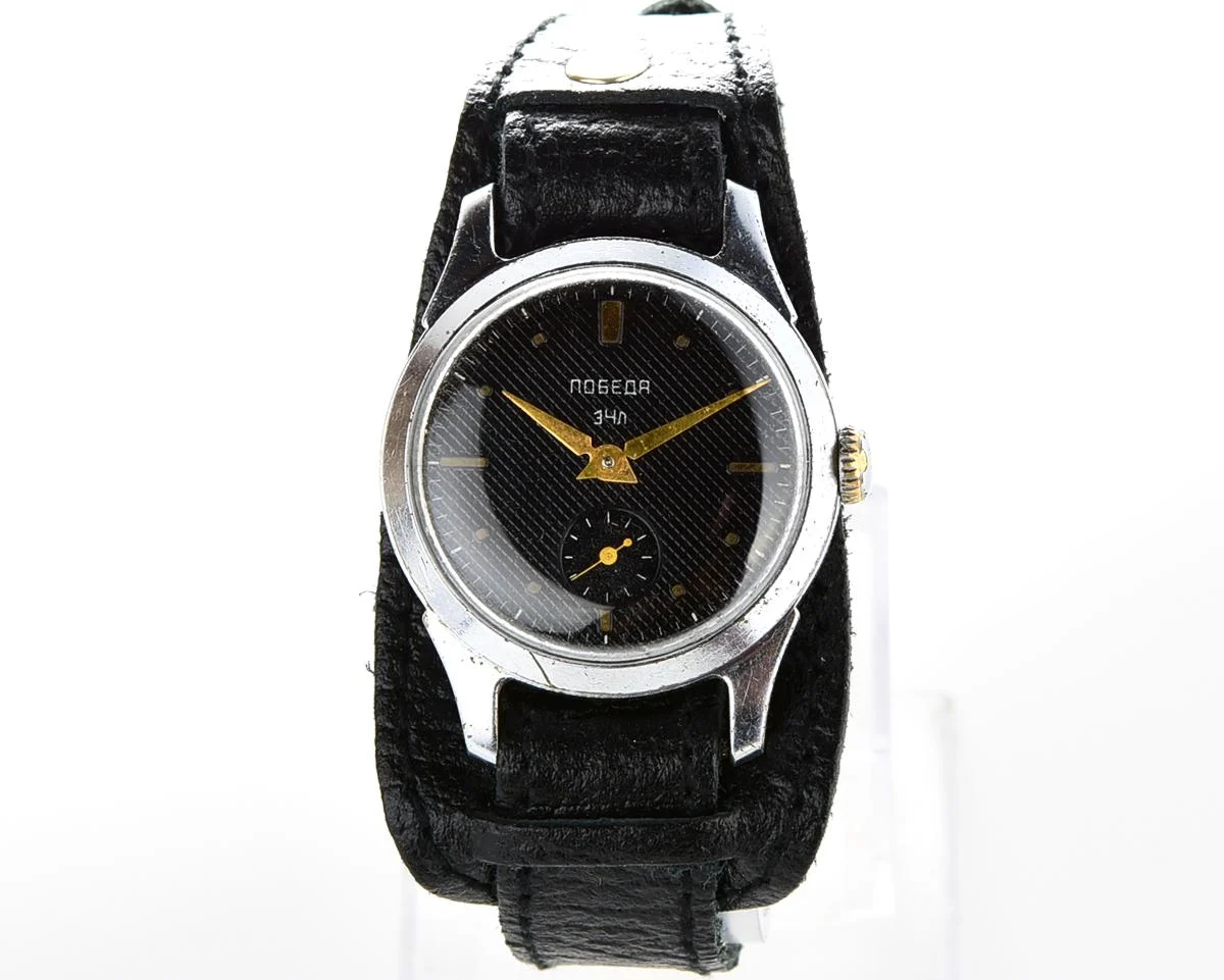Vintage Soviet mechanical Pobeda wrist watch