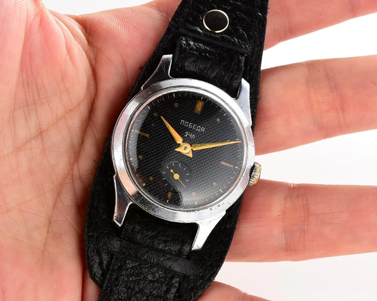 Vintage Soviet mechanical Pobeda wrist watch