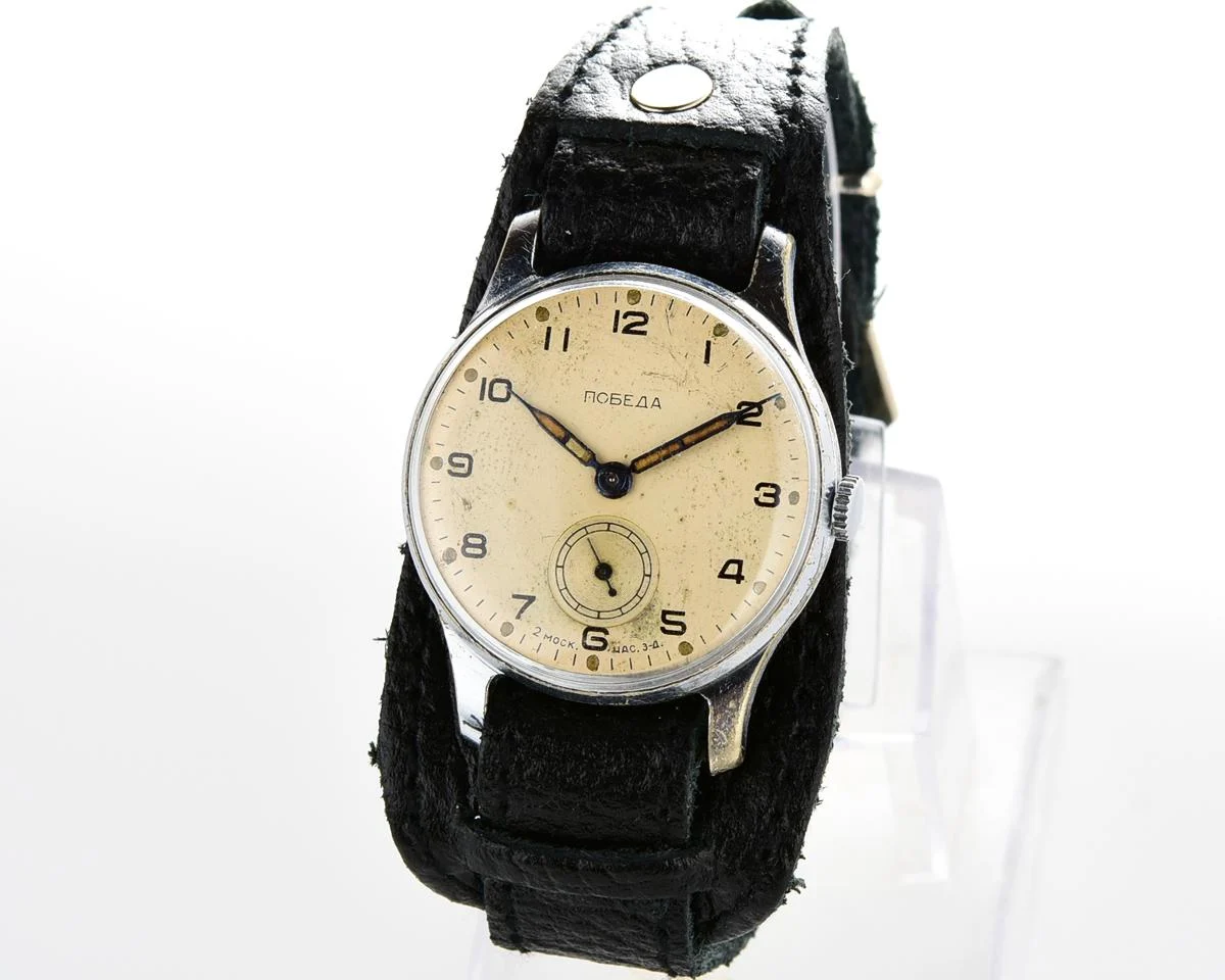 Vintage Soviet mechanical Pobeda wrist watch, 3rd quarter 1956