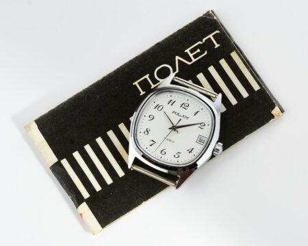 TIME CAPSULE: Soviet POLJOT mechanical wrist watch – NEW old stock(NOS)!