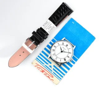 TIME CAPSULE: Vintage Soviet Raketa watch, New Old Stock (NOS)!