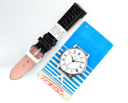 TIME CAPSULE: Vintage soviet Raketa watch, NEW old stock(NOS)!