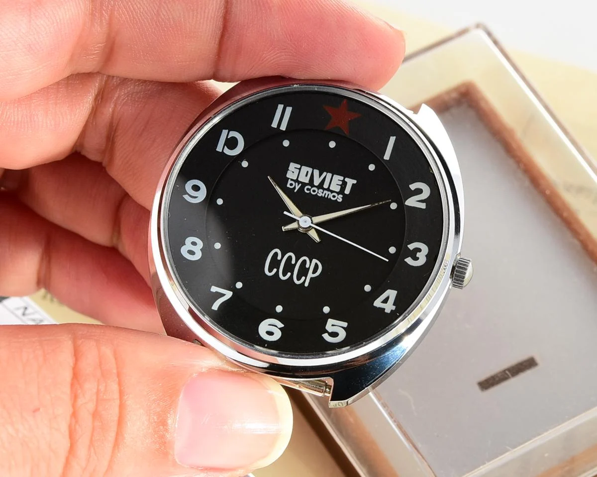 TIME CAPSULE: Soviet vintage watch Luch with quartz movement – New Old Stock (NOS)!