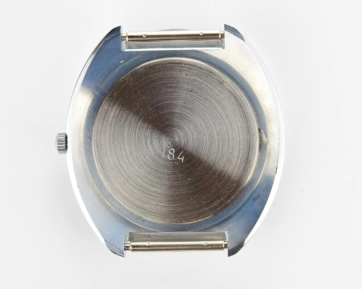TIME CAPSULE: Soviet vintage watch Luch with quartz movement – New Old Stock (NOS)!