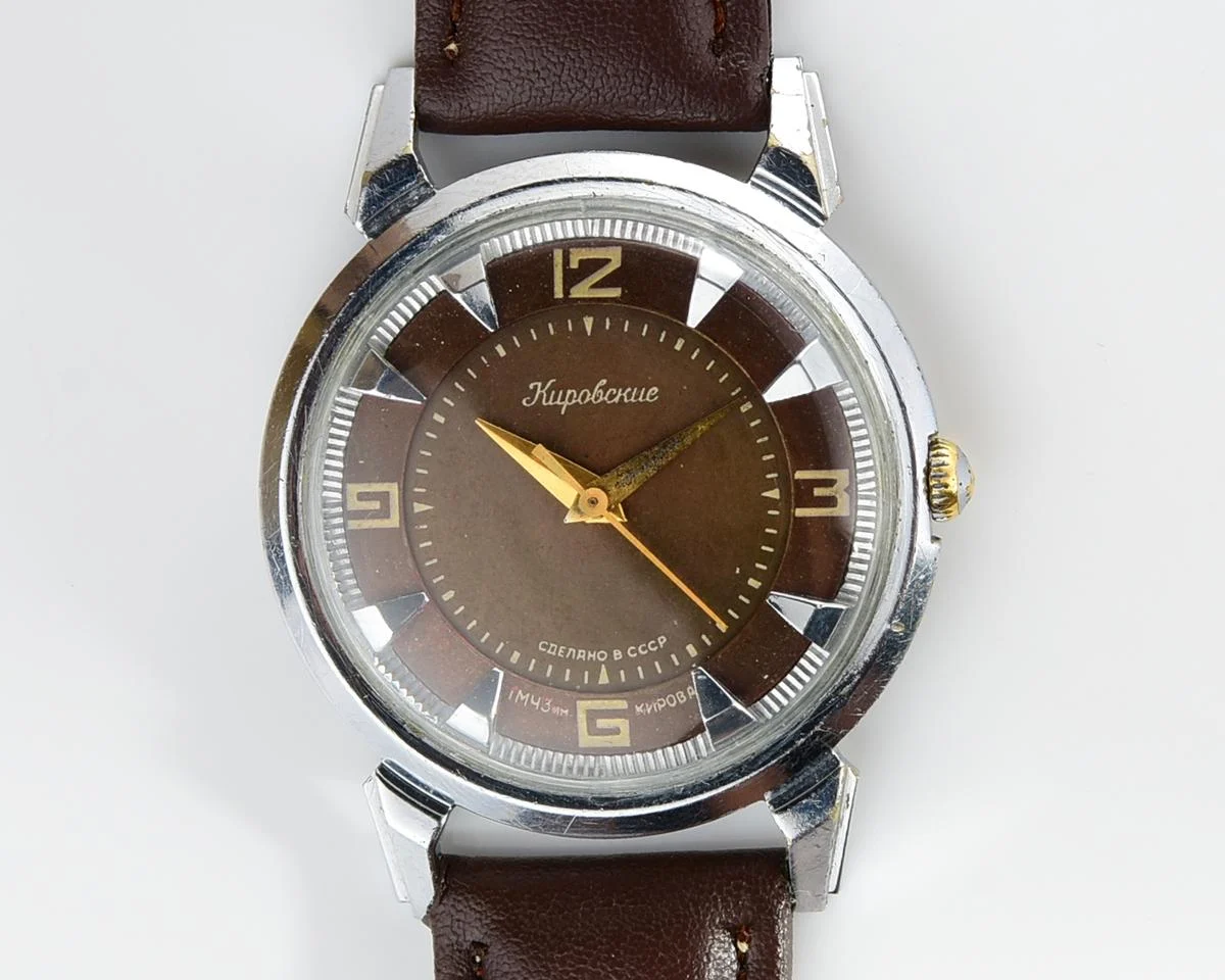 Rare! Beautiful vintage Soviet wrist watch from 1960s - Kirovskie 1MWF with engraved back!