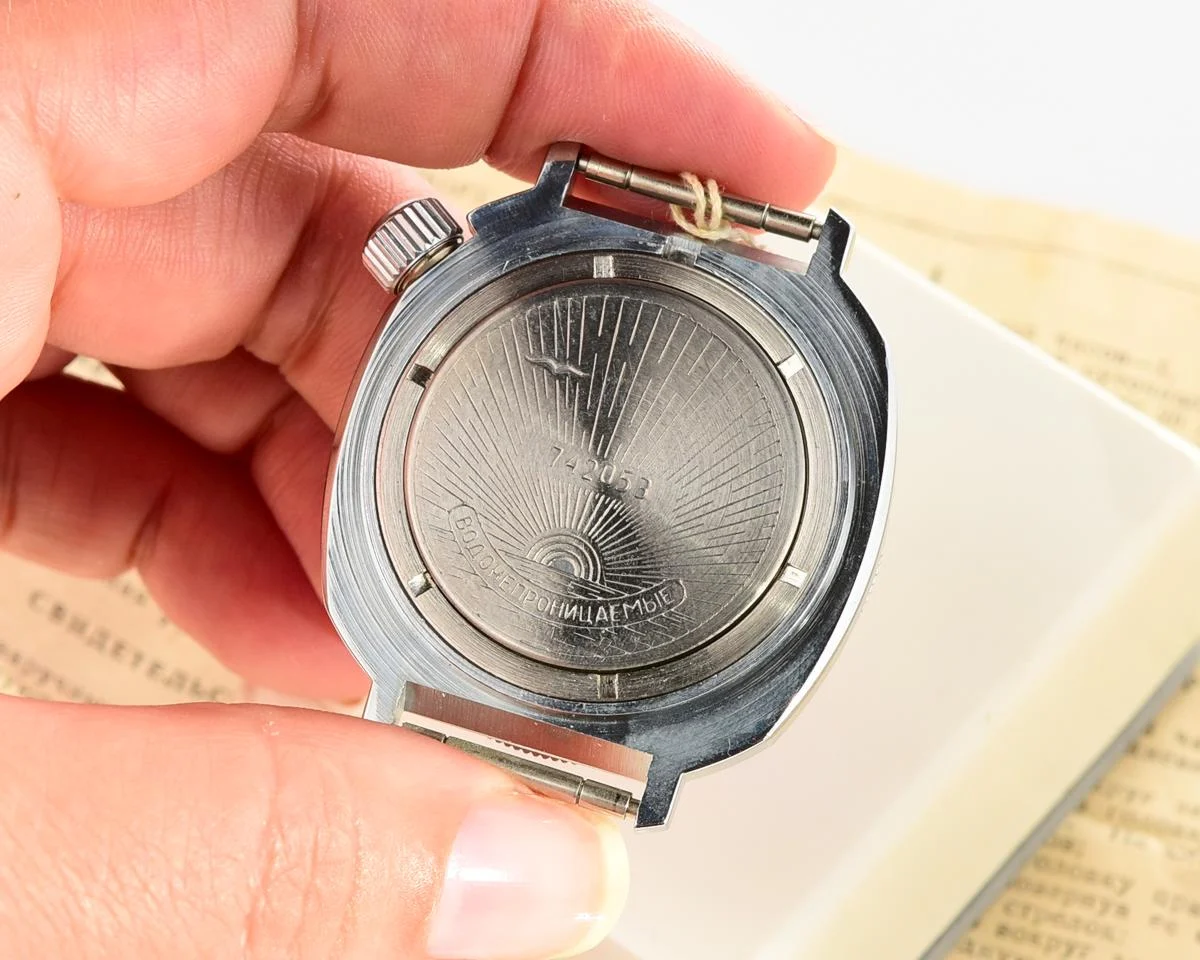 TIME CAPSULE: Vostok Komandirskie Submarine – mechanical watch – New Old Stock (NOS)!