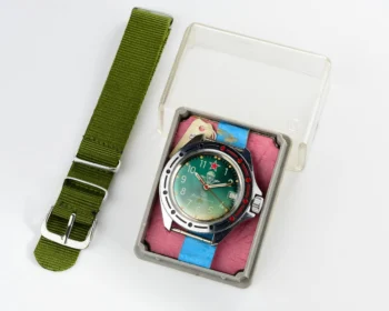Excellent Soviet Vostok Komandirskie Paratroopers – mechanical watch for landing troops!
