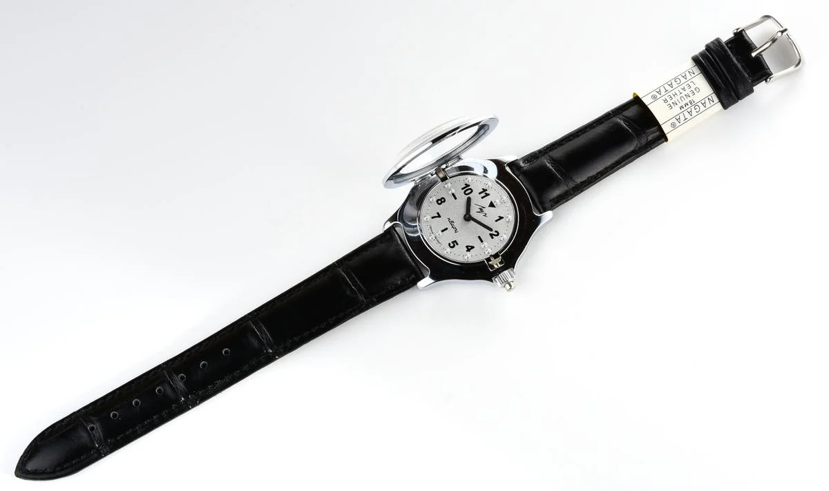 Soviet quartz Luch with Braille dial (for visually impaired)