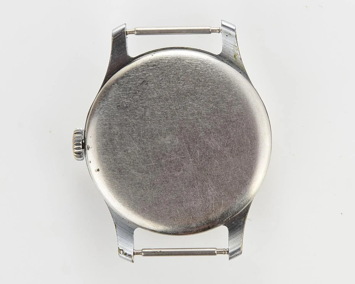 Vintage Soviet mechanical Pobeda wrist watch, 2MChZ from 3rd quarter of 1957
