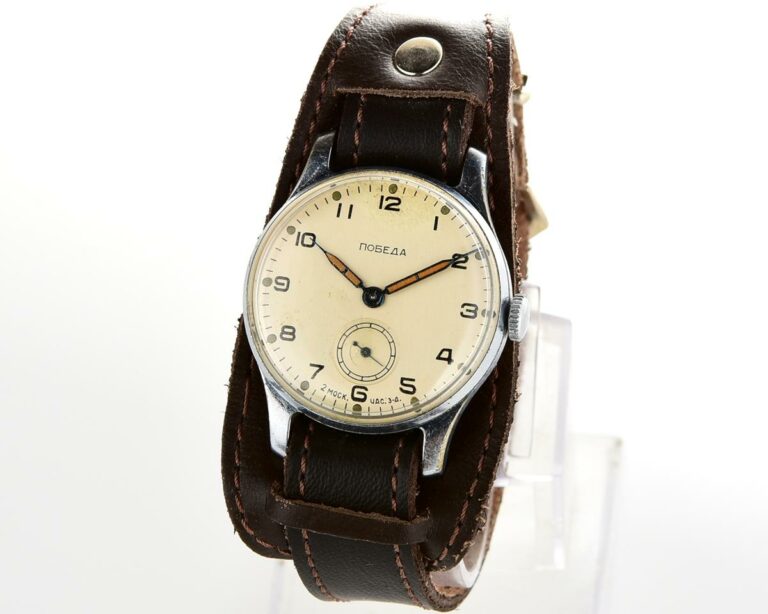 Excellent soviet POBEDA mechanical wristwatch from the 2nd quarter of 1956!
