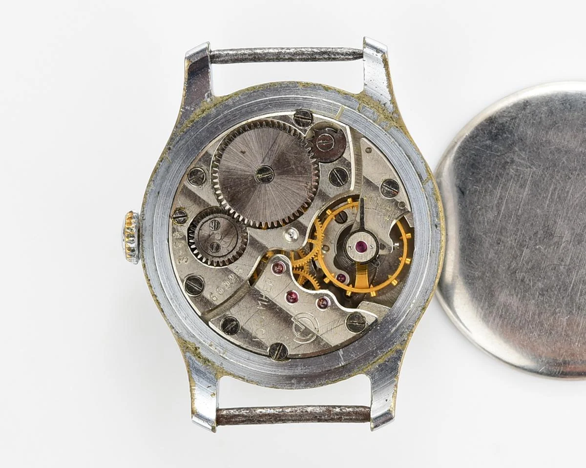 Vintage Soviet mechanical Pobeda wrist watch, 2MChZ from 3rd quarter of 1958