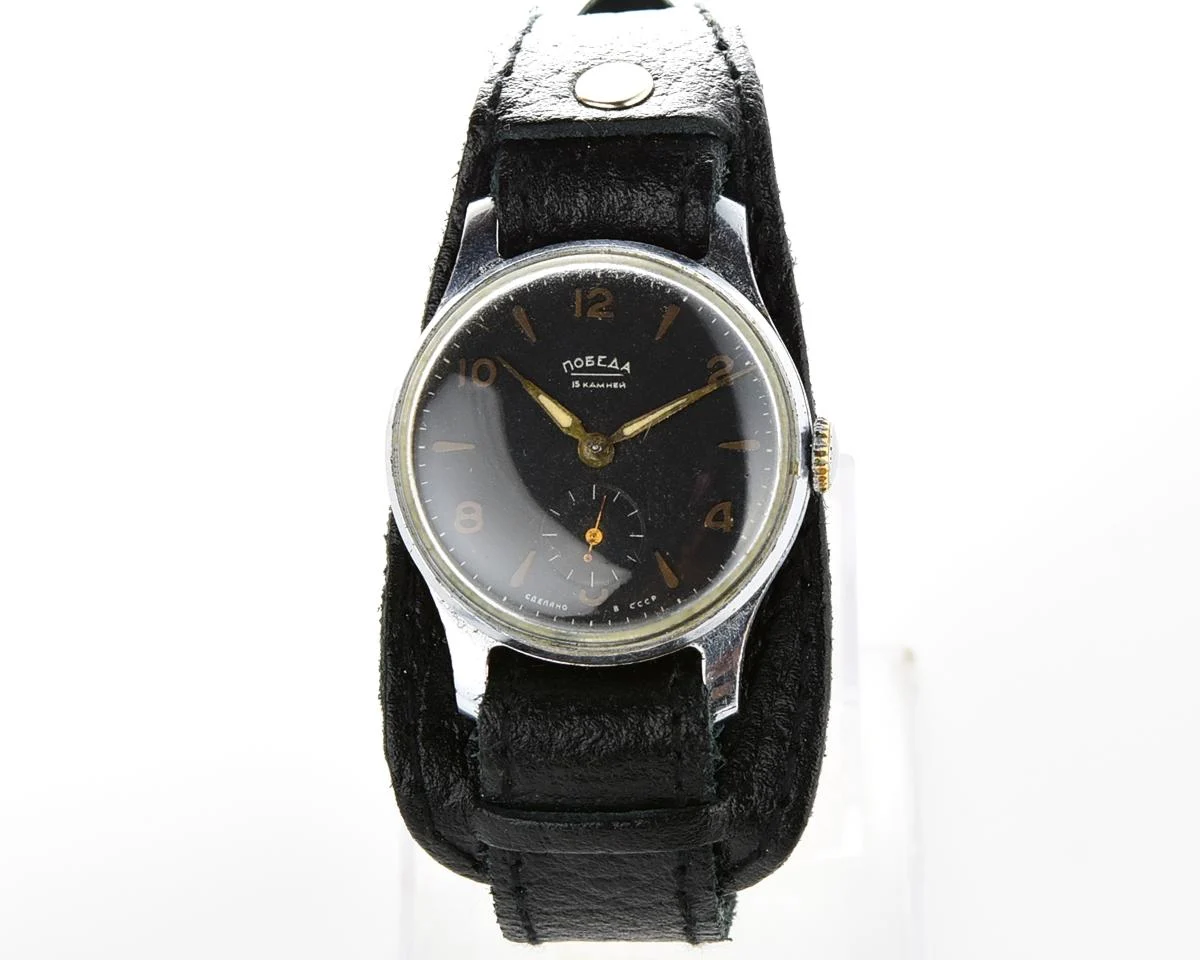 Vintage Soviet mechanical Pobeda wrist watch, 2MChZ from 3rd quarter of 1958