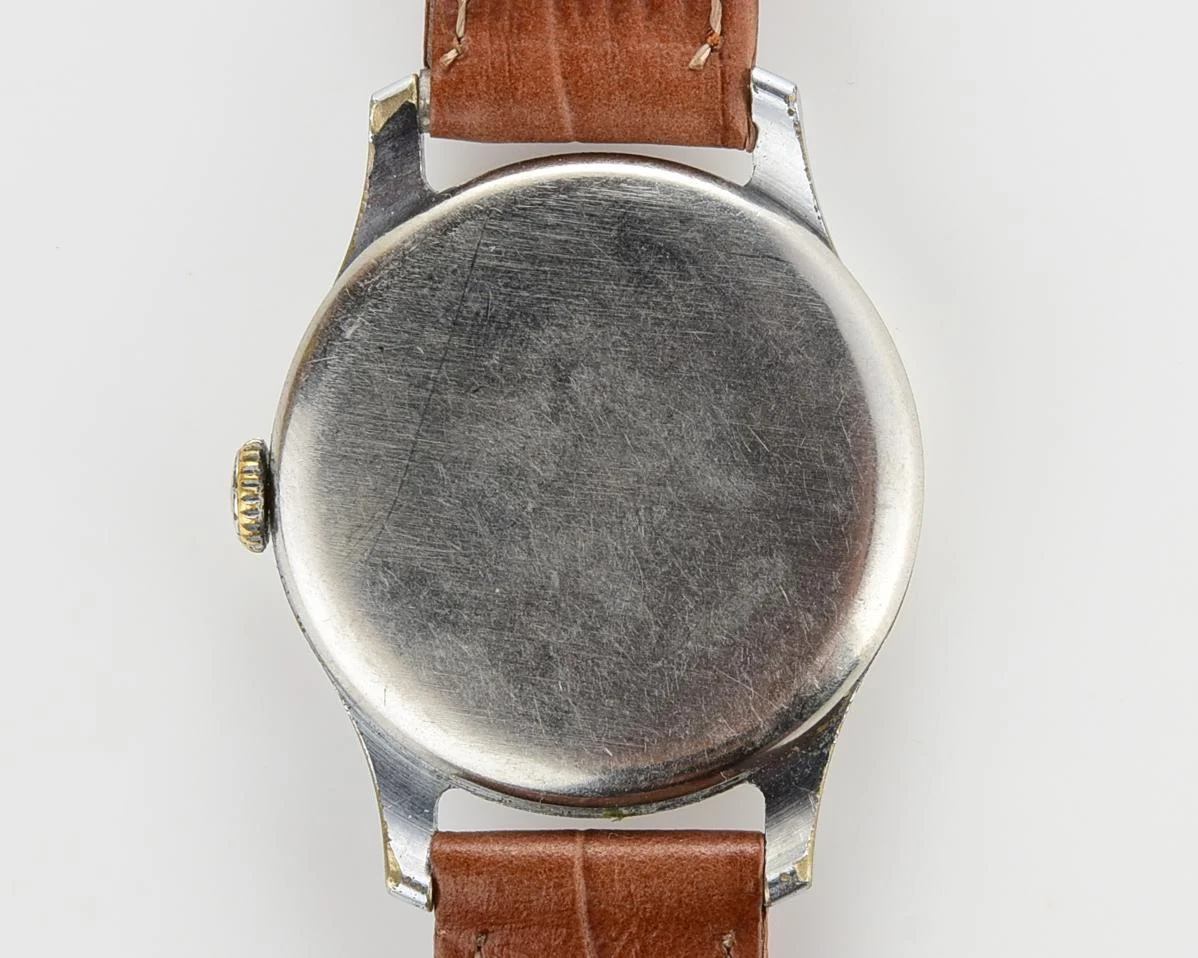 Vintage Soviet mechanical Pobeda wrist watch, 2MChZ from 1st quarter of 1955