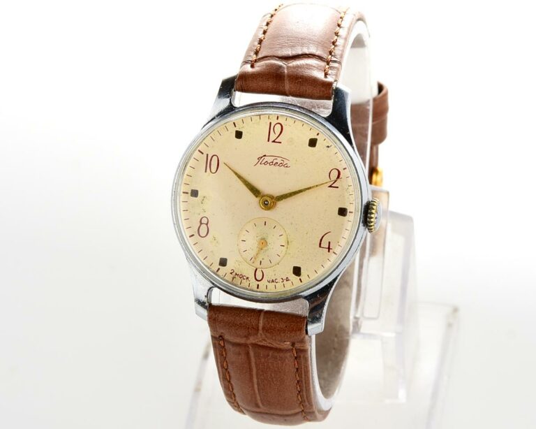 Vintage soviet mechanical POBEDA wrist watch, 2MChZ from 1st quarter of 1955
