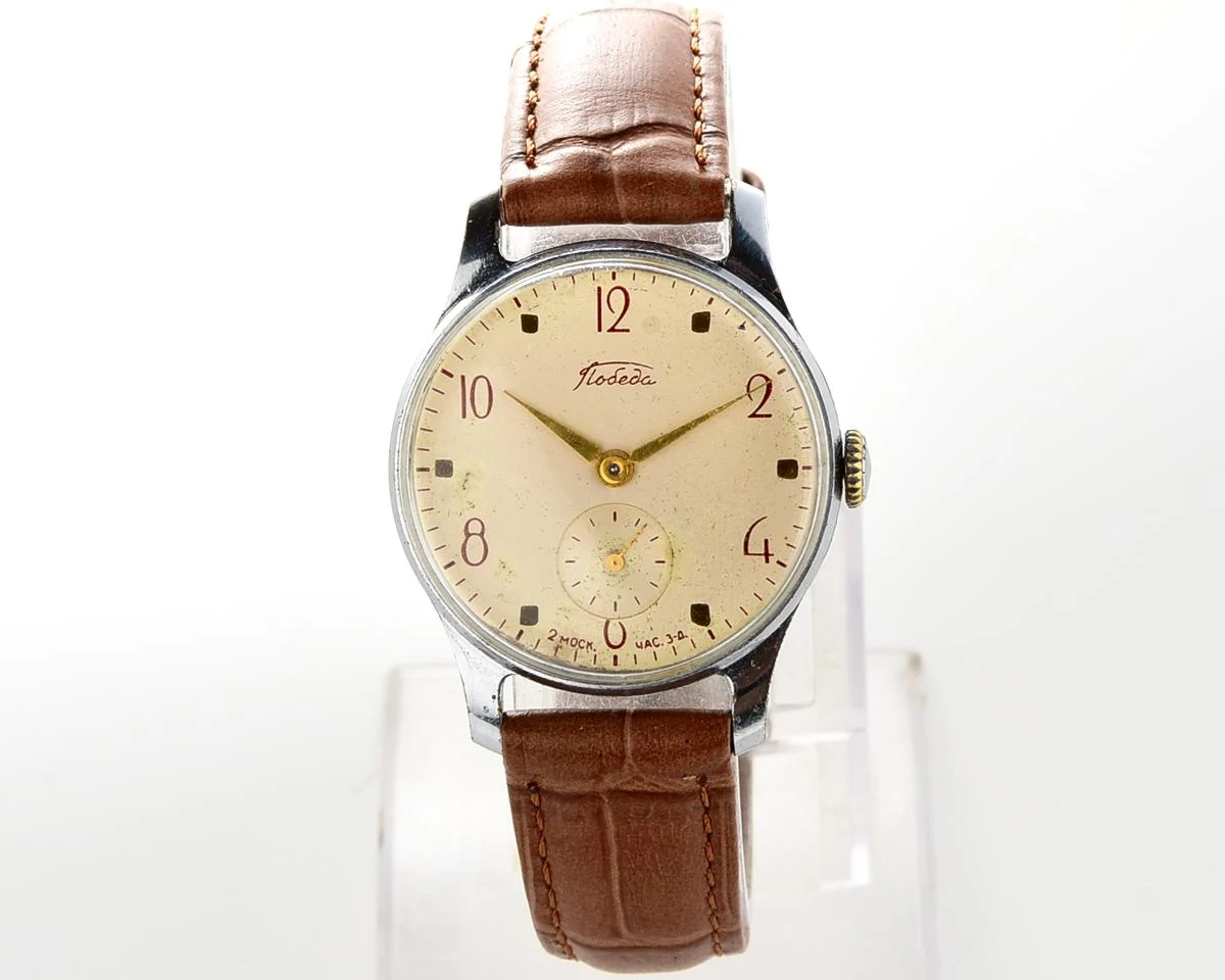 Vintage Soviet mechanical Pobeda wrist watch, 2MChZ from 1st quarter of 1955