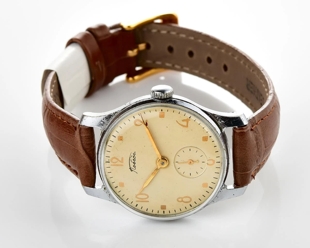 Excellent condition vintage Soviet mechanical PChZ Pobeda, 1st quarter of 1957!