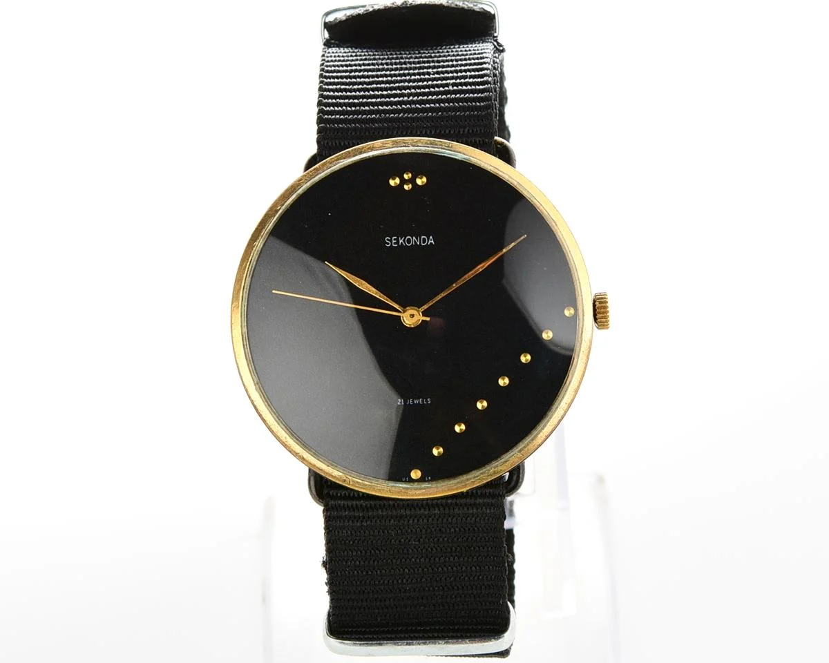 Large Soviet Sekonda (Zarya) mechanical wrist watch