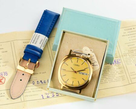TIME CAPSULE: Large soviet gold-plated mechanical vintage watch Slava, NEW old stock(NOS)!