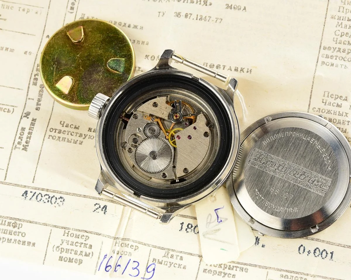 TIME CAPSULE: Mechanical watch Vostok Amphibia – New Old Stock (NOS)!