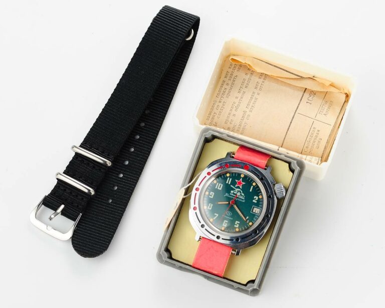 TIME CAPSULE: Vostok Komandirskie TANK mechanical watch limited series – “Zakaz MO CCCP” – new old stock(NOS)!