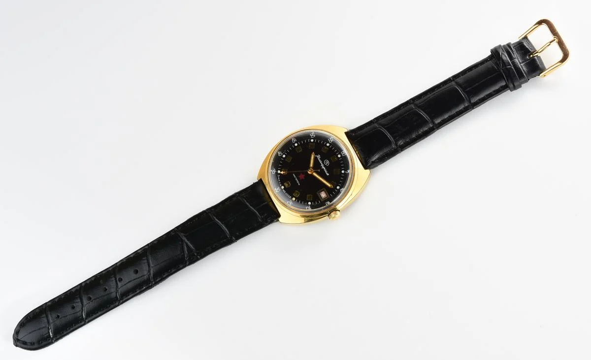 Soviet gold-plated Vostok Komandirskie mechanical watch - Zakaz MO CCCP!