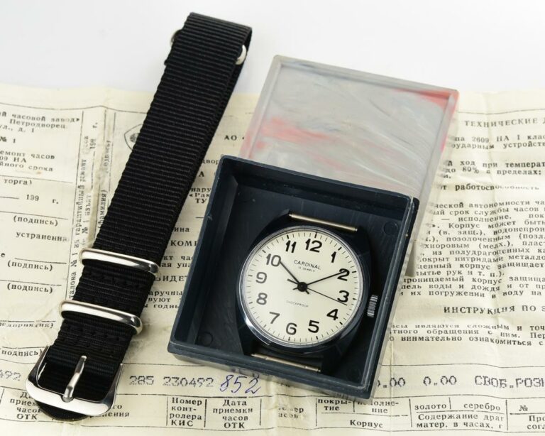 TIME CAPSULE: Vintage soviet Cardinal-Raketa watch, New Old Stock(NOS)!