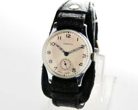 Excellent condition vintage soviet POBEDA mechanical watch, 2nd quarter of 1954