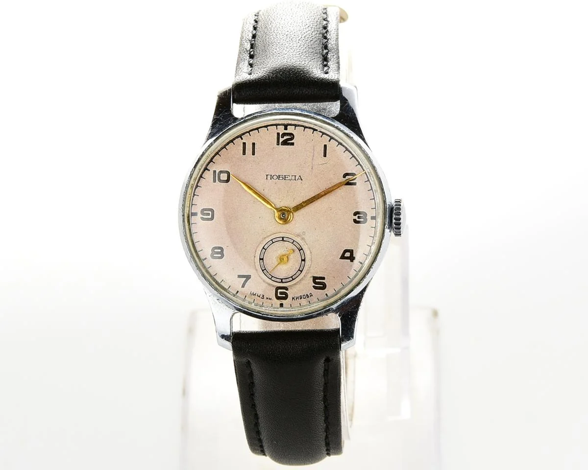Excellent condition vintage Soviet mechanical Pobeda wrist watch, 1st quarter 1953