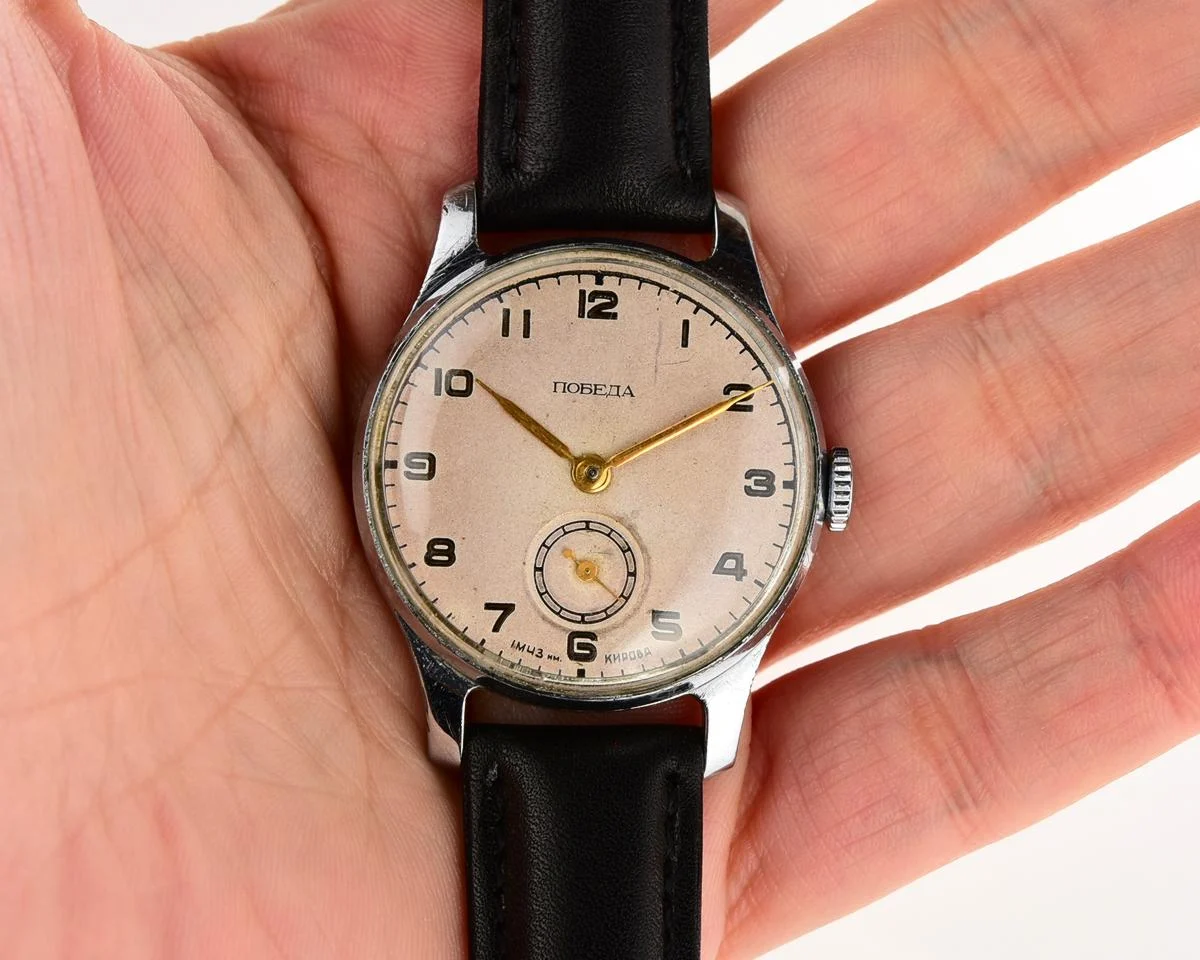 Excellent condition vintage Soviet mechanical Pobeda wrist watch, 1st quarter 1953