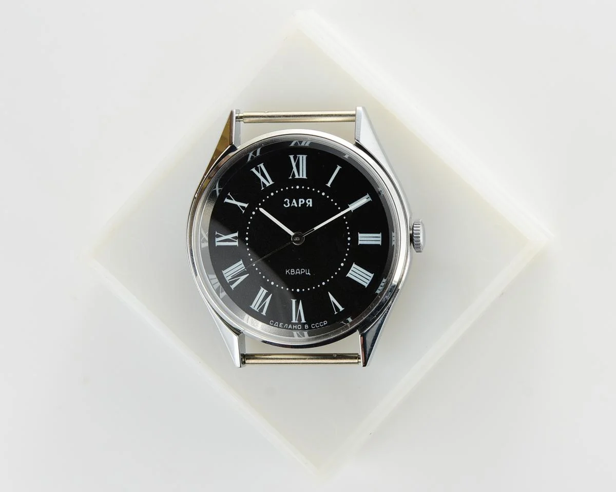 Zaria Soviet mechanical watch with quartz movement – New Old Stock (NOS)!