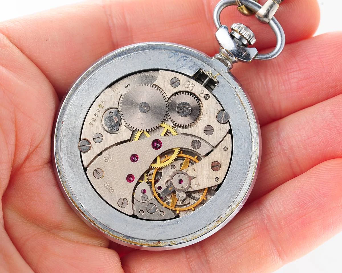 Molnija pocket watch – Victory in Great Patriotic War with red dial