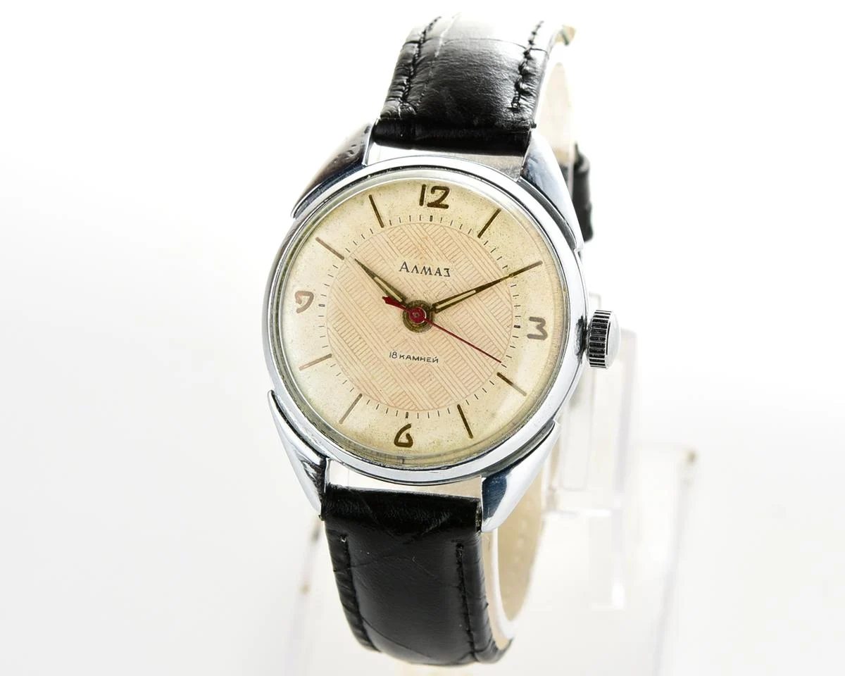 Vintage Soviet Almaz mechanical wristwatch from the 2nd quarter of 1960!