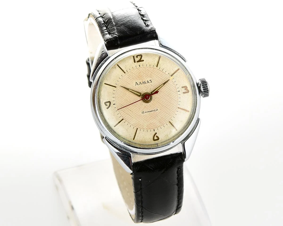 Vintage Soviet Almaz mechanical wristwatch from the 2nd quarter of 1960!