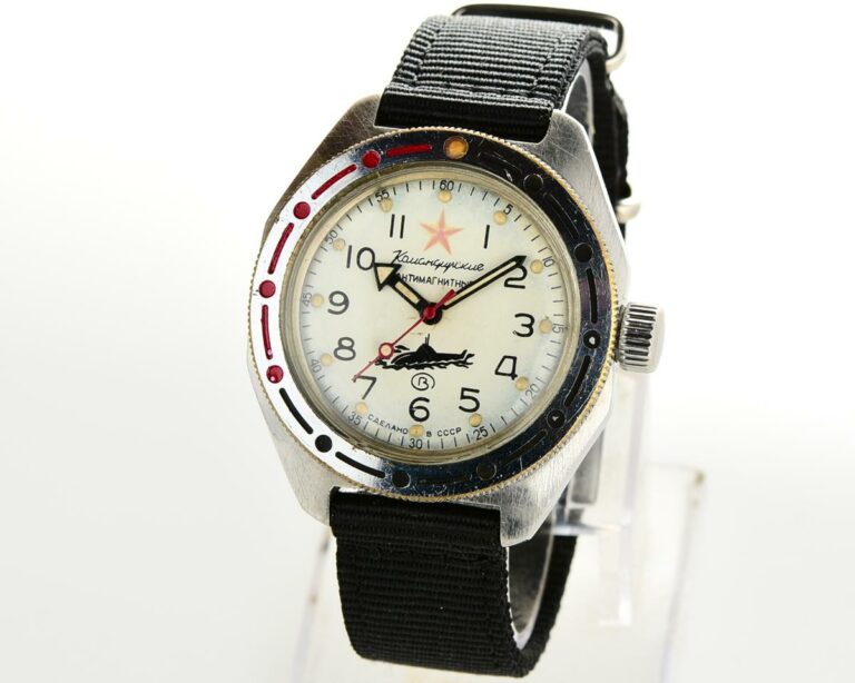 Vostok Amphibia mechanical watch – Komandirskie Submarine!