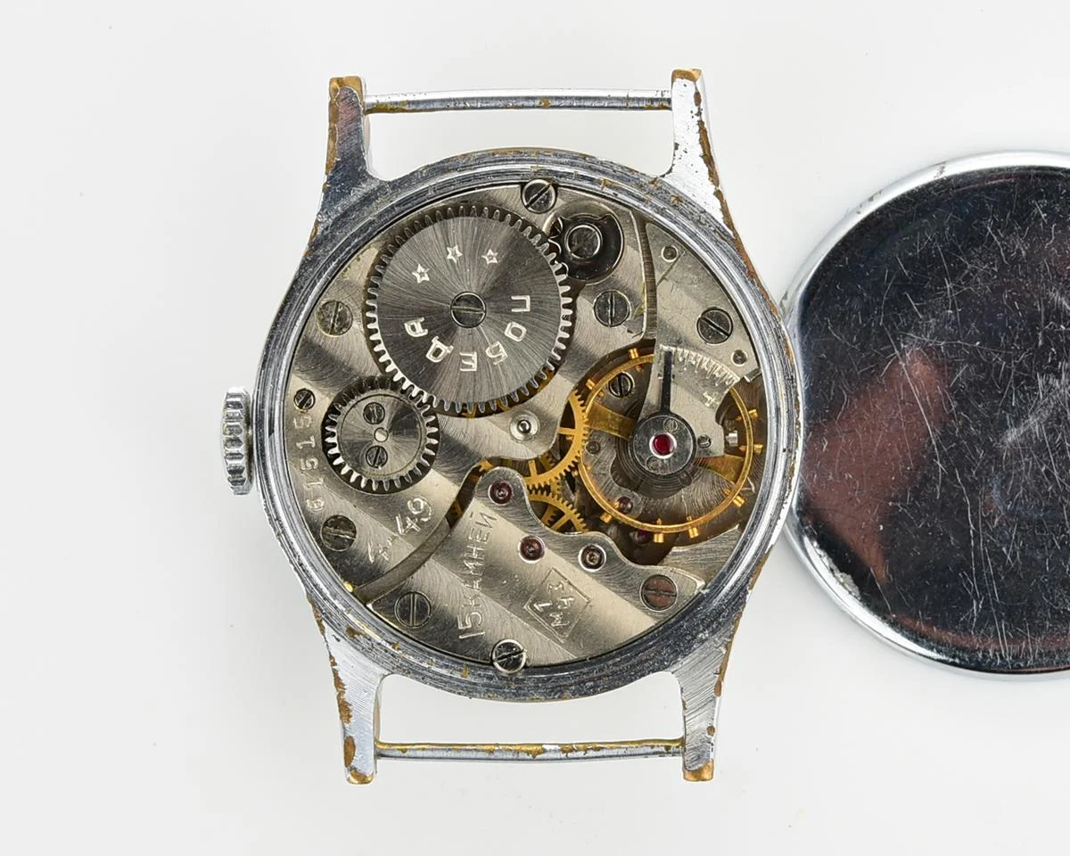 Vintage mechanical Pobeda wrist watch "red 12" - 4th quarter 1949