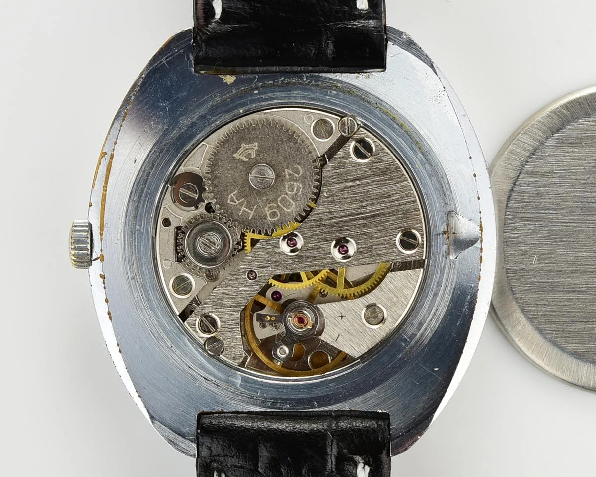 Rare version of Soviet Raketa "Big Zero" - Soyuz – with Kremlin tower!